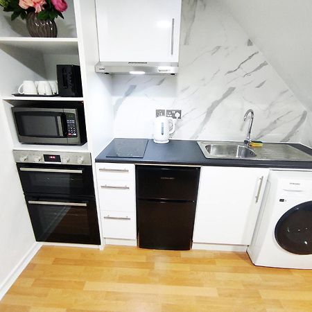 The Swans - Two-Bedroom City Centre House With Parking Oxford Exterior photo